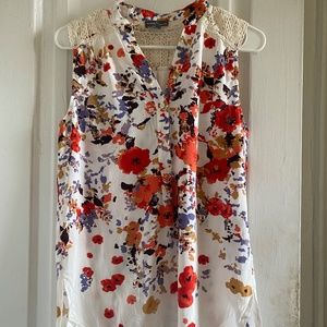 Market Spruce Floral Sleeveless Blouse